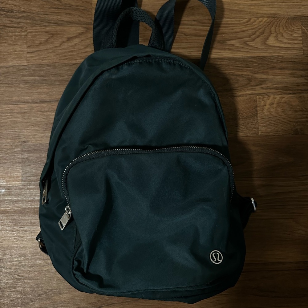 Lululemon Small Backpack Green/Olive